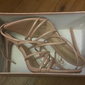 Fashion nova heels